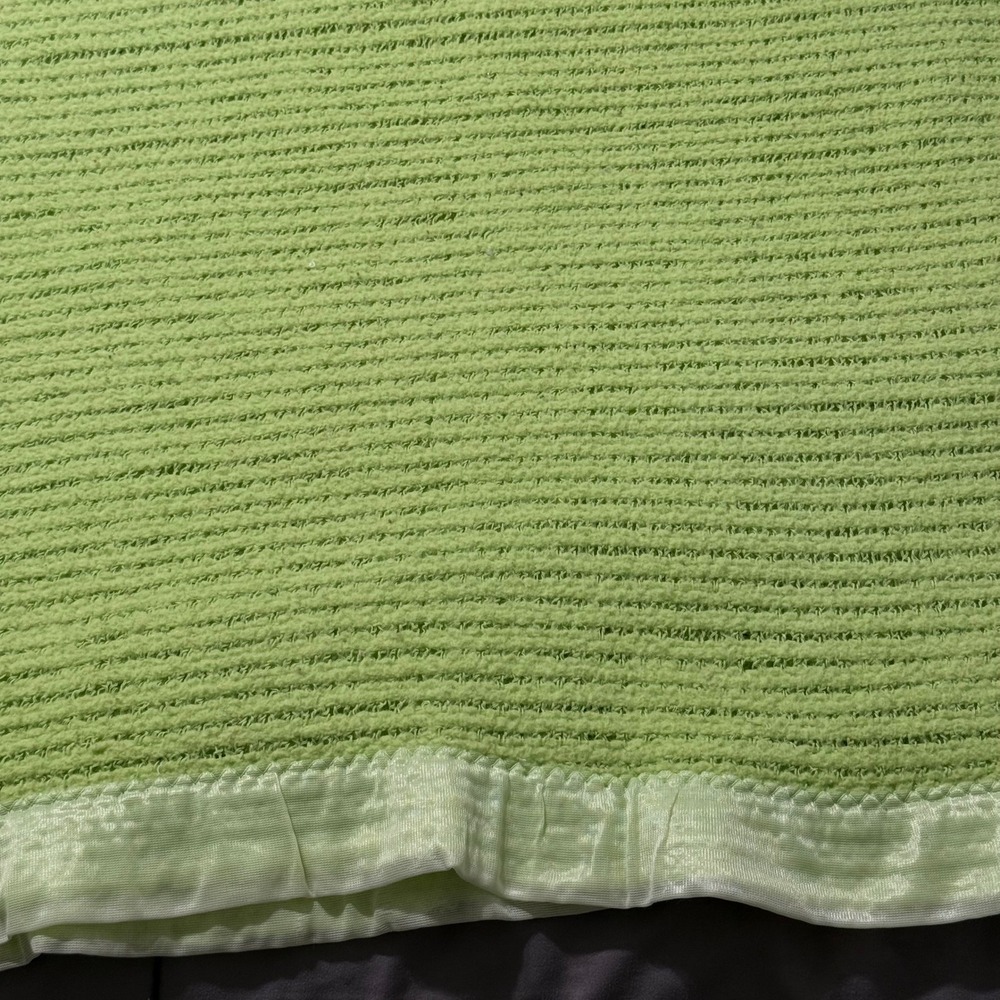 Vintage Chatham Lime Green Thermal Waffle Weave Blanket Satin Trim 58x82